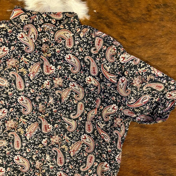 Altamont Short Sleeve Button Up - Picture 3 of 3